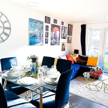 Contractors, Families, Tourists & Groups Welcome Sleeps Upto 9, Garden, Pet Allowed, Parking Included! Birmingham Dış mekan fotoğraf